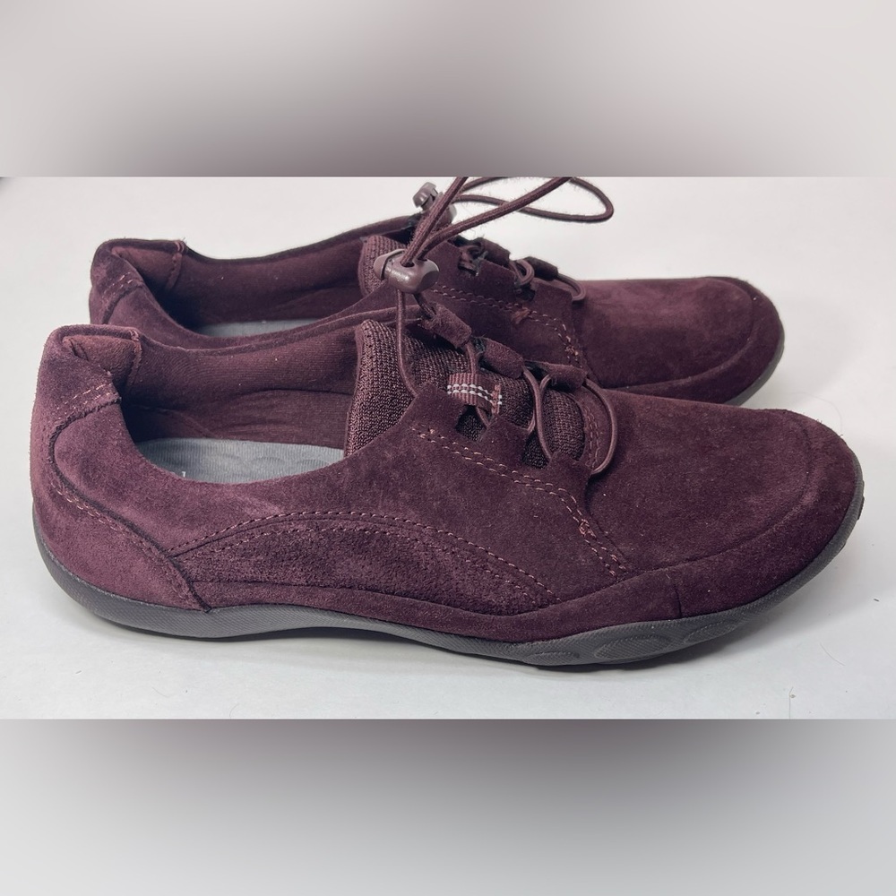 Clark’s Women’s Ultra Comfort Haley Rhea Burgundy Suede Sneakers Size 6M